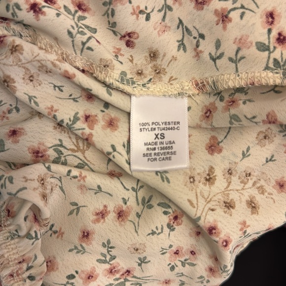 West K Floral Top S - Picture 5 of 5